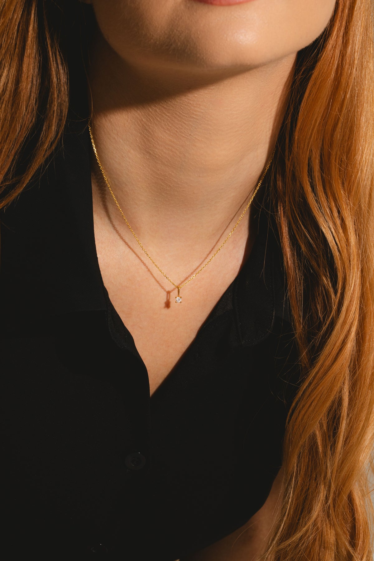 18ct gold vermeil lab grown diamond pendant and stud set model shot