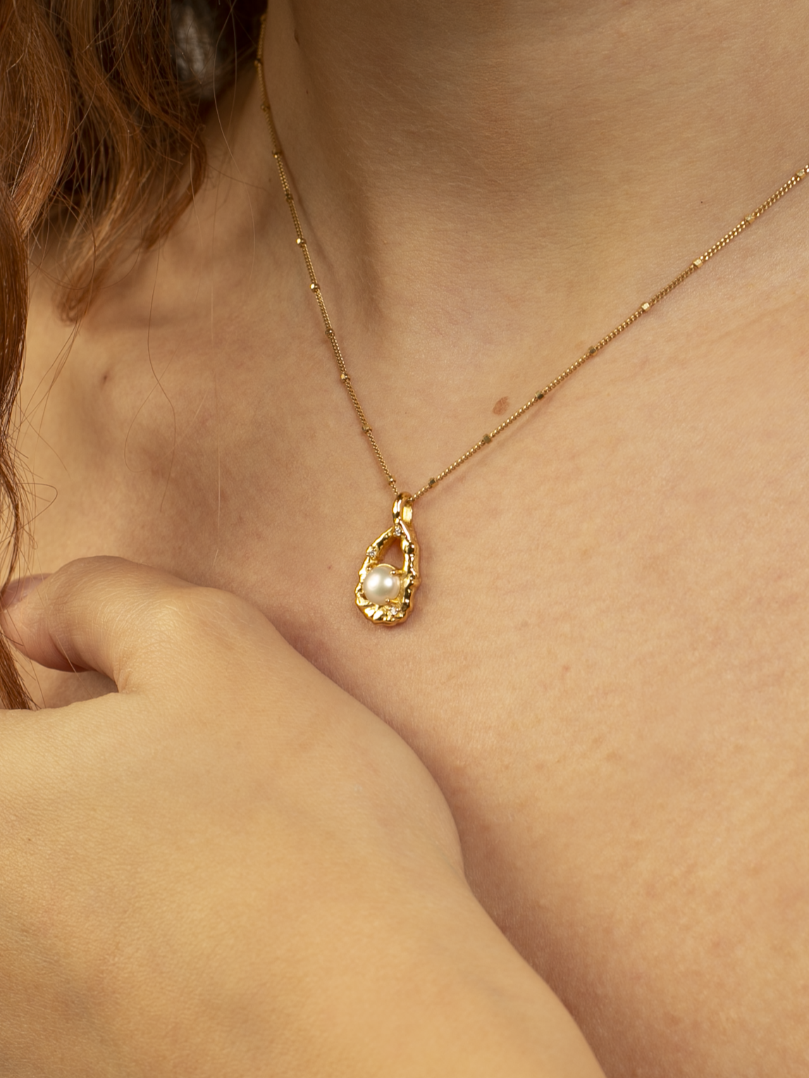 Freshwater pearl pendant on satellite chain in gold vermeil