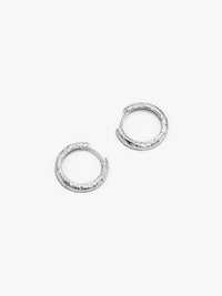 Crushed finish hoops in gold vermeil