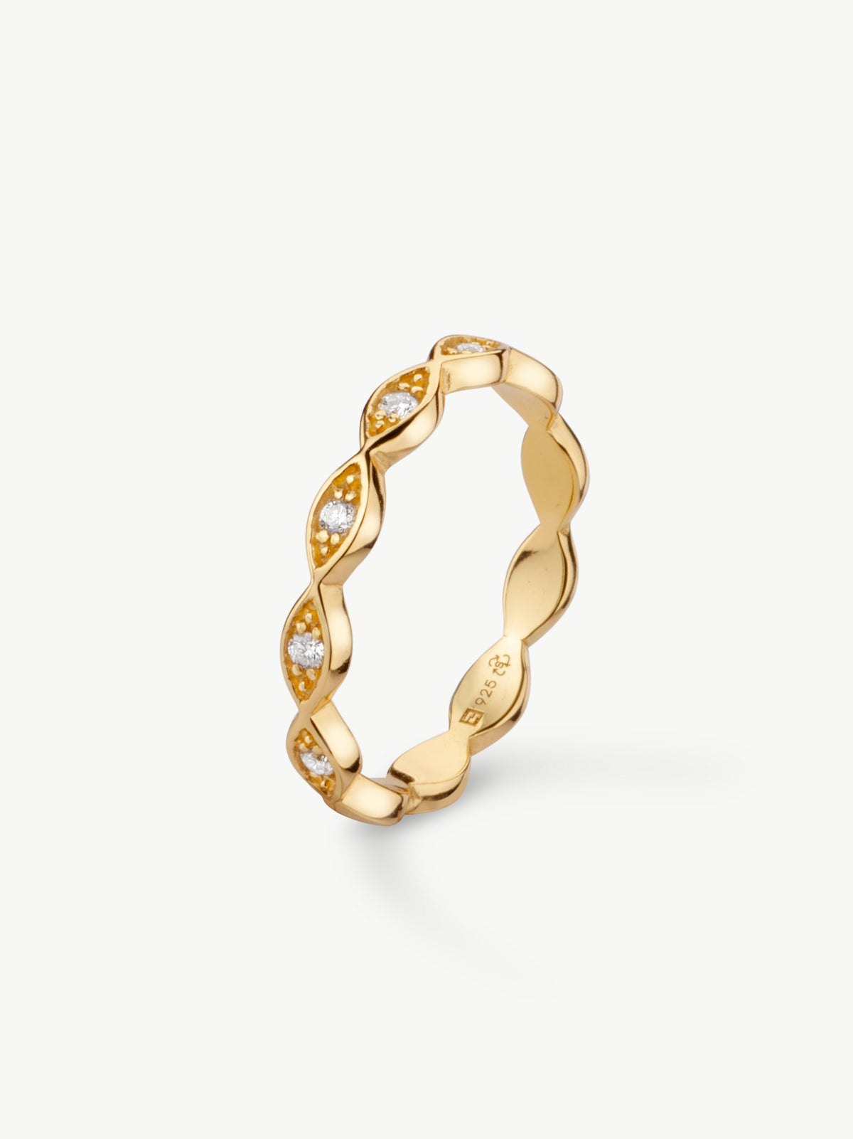 Petal diamond ring in Gold Vermeil
