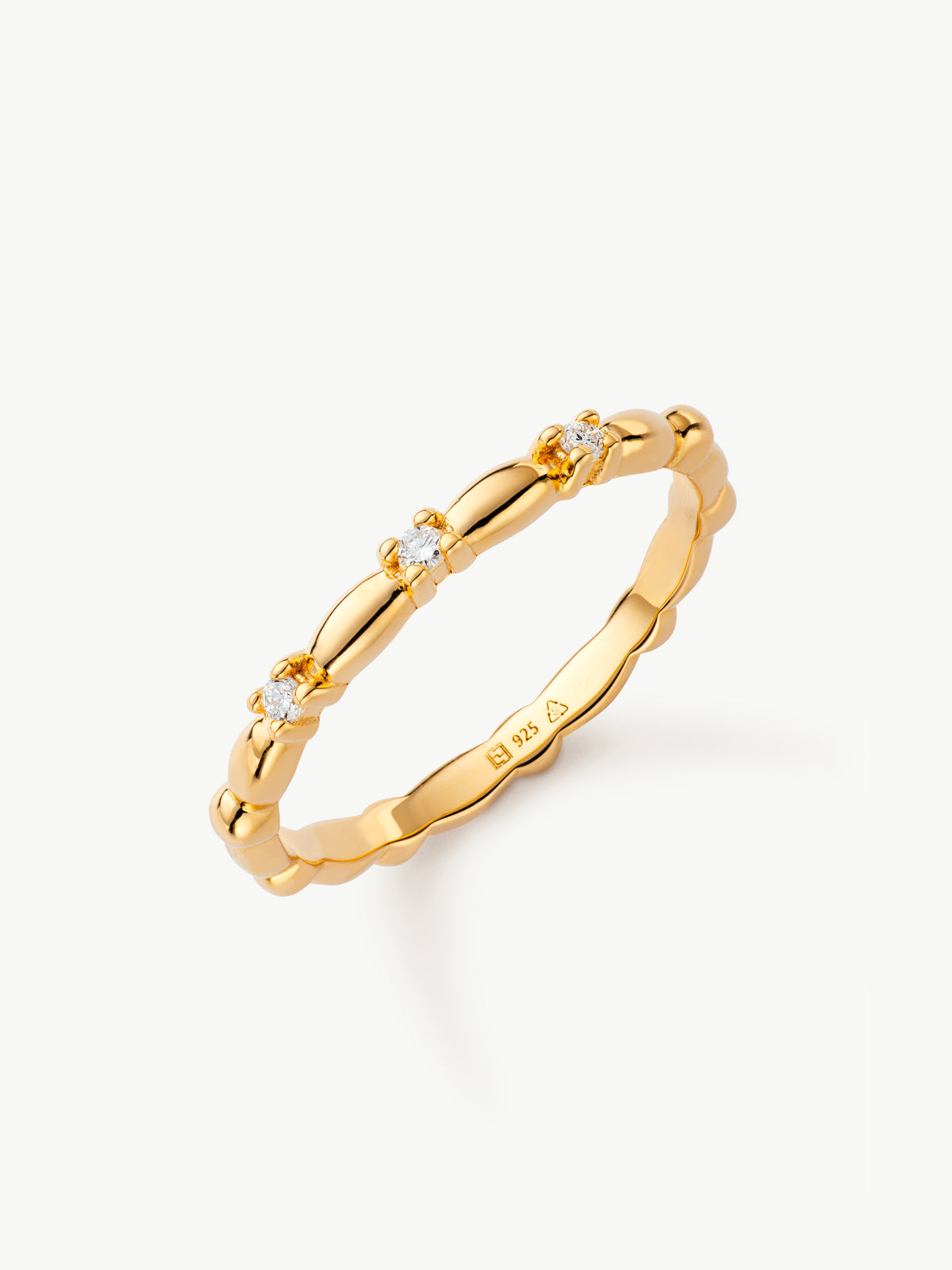 Grace Ring with Lab-grown diamonds from L'ERA jewellery