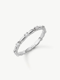 Lab-grown diamond Grace ring in Sterling Silver from L'ERA Jewellery