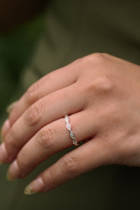 Petal diamond ring in Sterling Silver