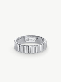 Ridged men's ring