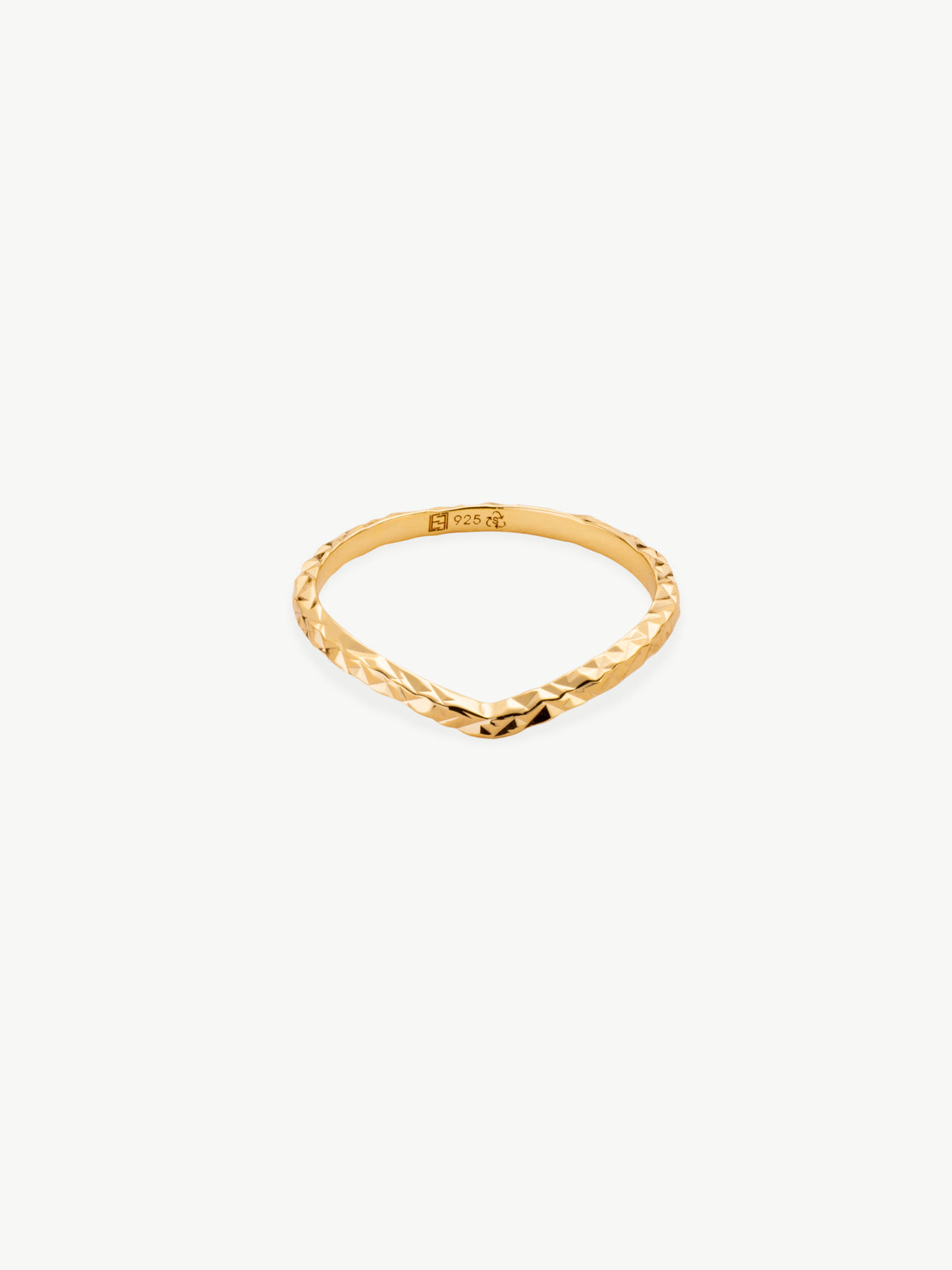 Mini Shimmer Wishbone fluted ring in 18ct gold vermeil